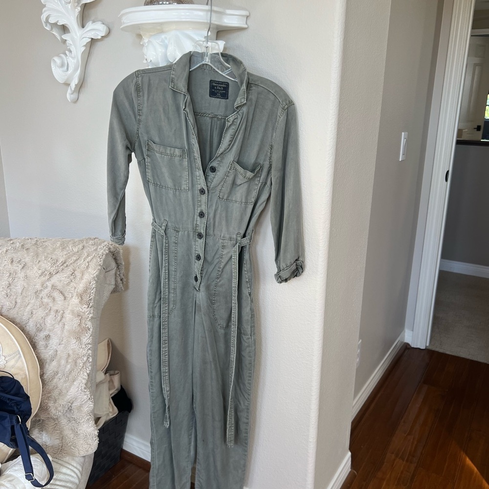 Abercrombie & Fitch Sage Green Jumpsuit